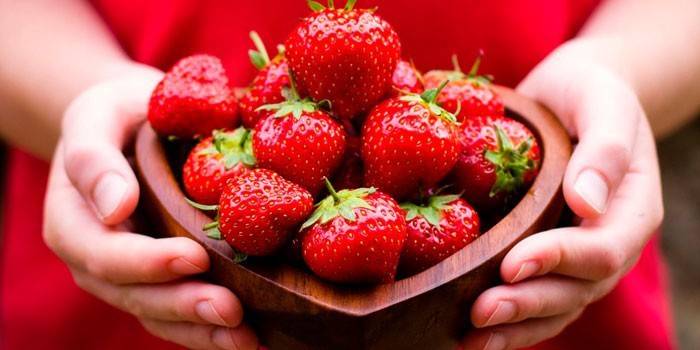 Fresas en un plato