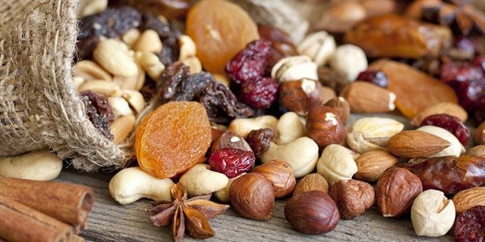 Nozes e frutos secos