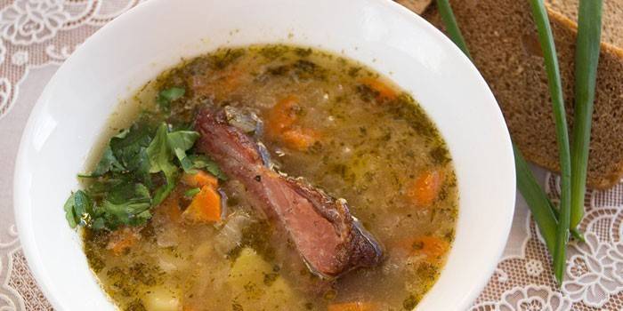 Sopa De Guisantes Con Carne Ahumada
