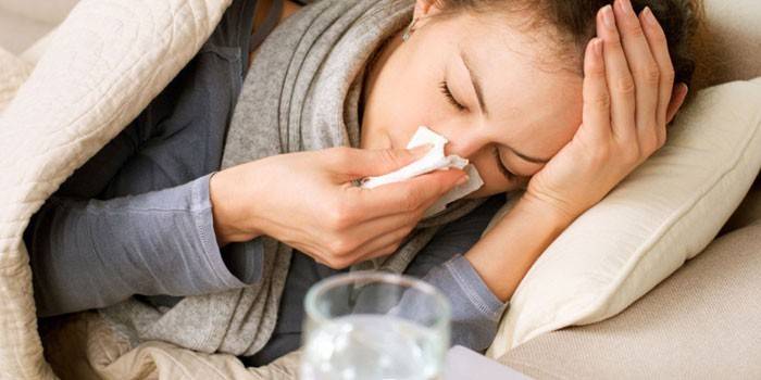 La niña esta enferma