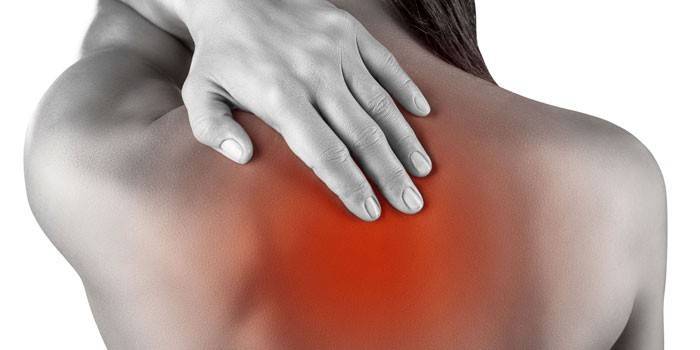 Osteocondrosis torácica en una niña