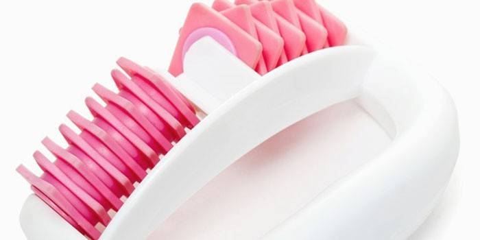 Masážne zariadenie FitStudio Roller Massager