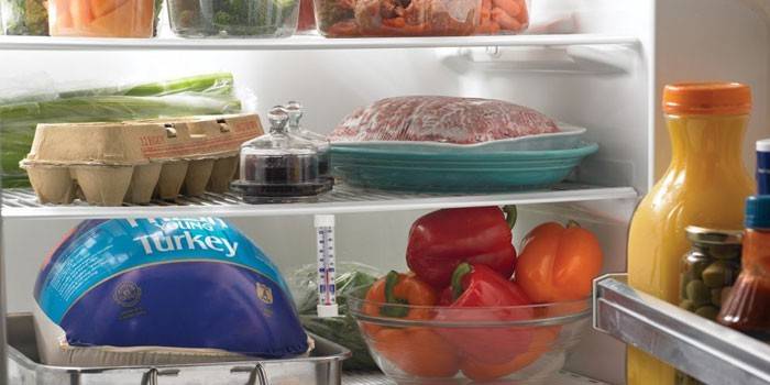 Comida en el refrigerador