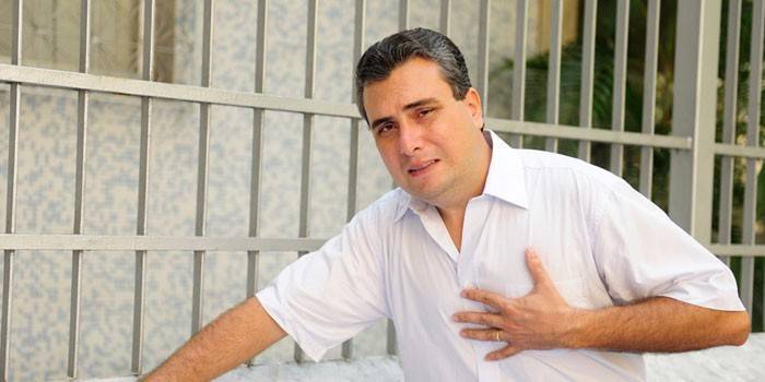 Homem, segura, mão, para, coração