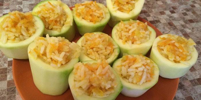 Calabacitas Rellenas de Arroz y Verduras