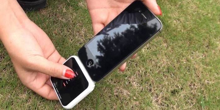 Ładowarka słoneczna na iPhone'a