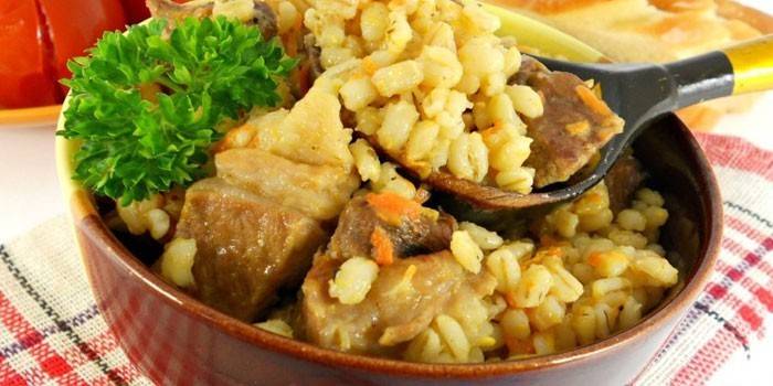 Cevada com carne