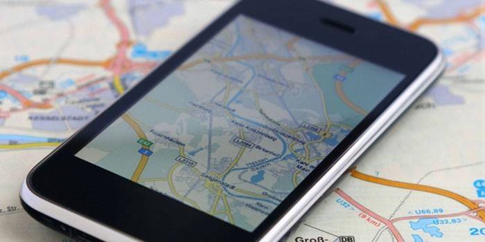Smartfon i mapa