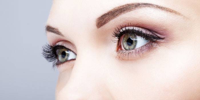 Ojos resaltados