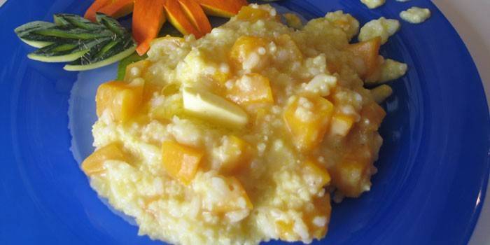 Mingau de arroz-painço pronto com abóbora