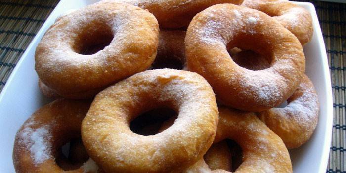 Smażone twarogowe pączki