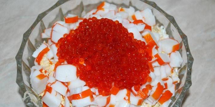 Mar coquetel com caviar vermelho