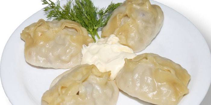 Manti pronto recheado com carne de bovino