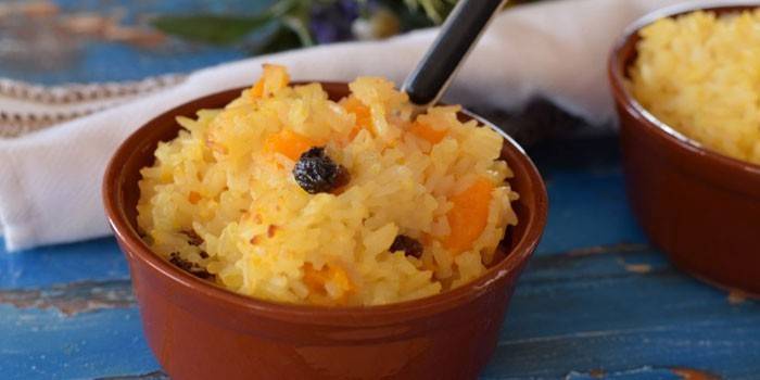 Arroz com abóbora e passas