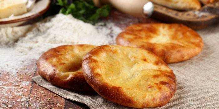 Khachapuri po gruzińsku