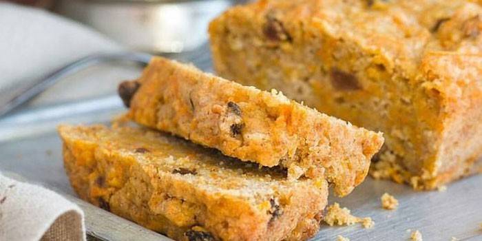 Muffin s hrozienkami a mrkvou