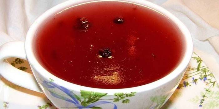 Gelatina de arándano rojo en una taza