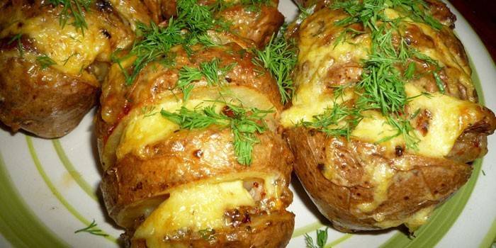 Armónica de papa con tocino y queso