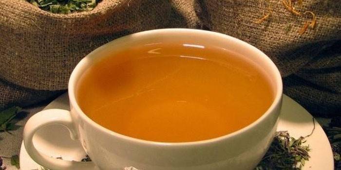 Infusión de copa en una copa