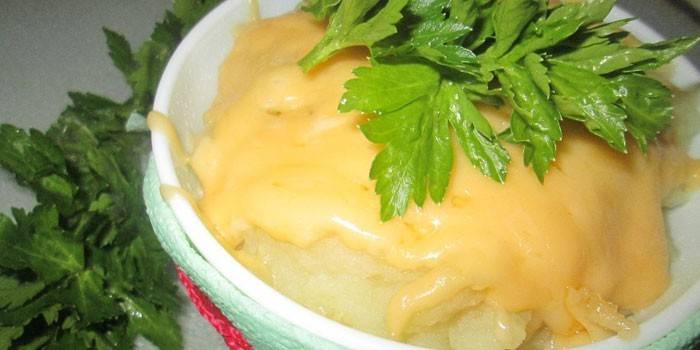 Puree ziemniaczane pod czapką serową