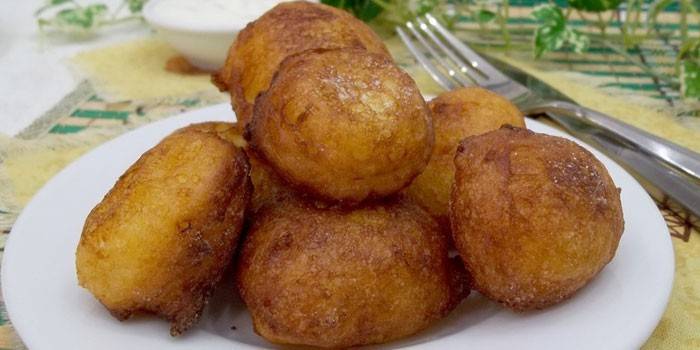 Bolas de batata frita