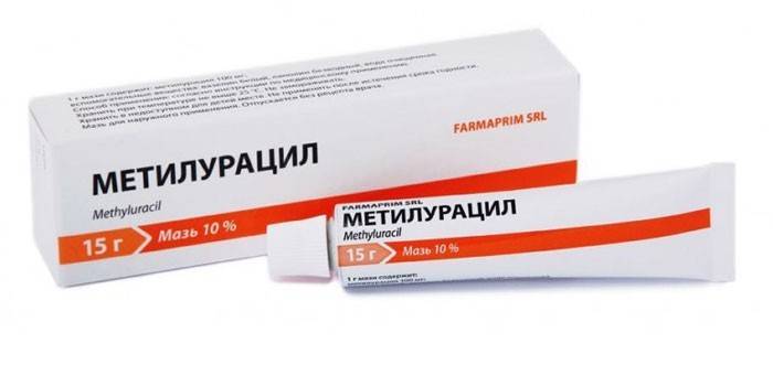 Ungüento de metiluracilo en el paquete