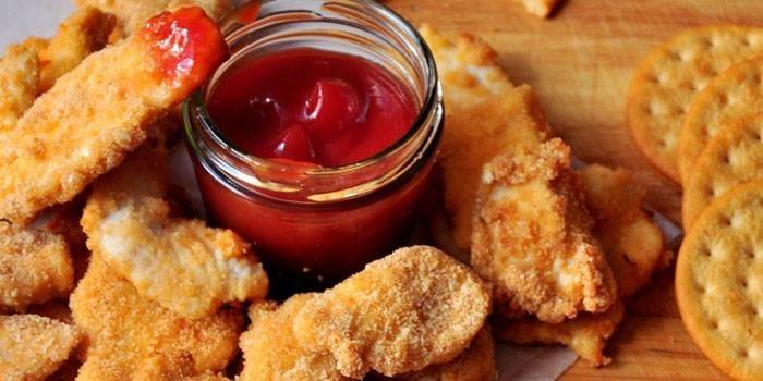 Pieczone Nuggetsy Z Kurczaka Z Sosem
