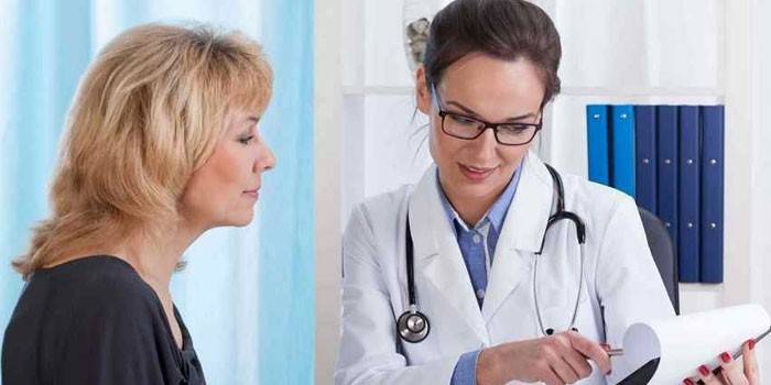 El doctor aconseja a un paciente