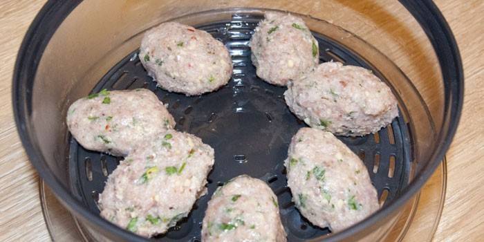 Turcja mielone klopsiki w podwójnym bojlerze