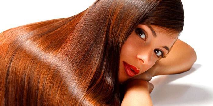 Menina, com, cabelo longo