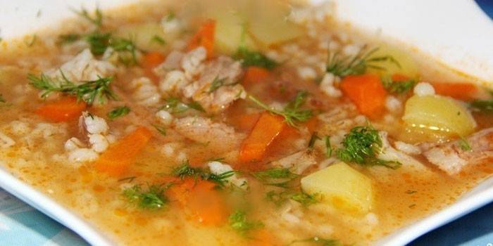 Sopa de peixe de cevada