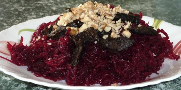 Tarte buraki z orzechami