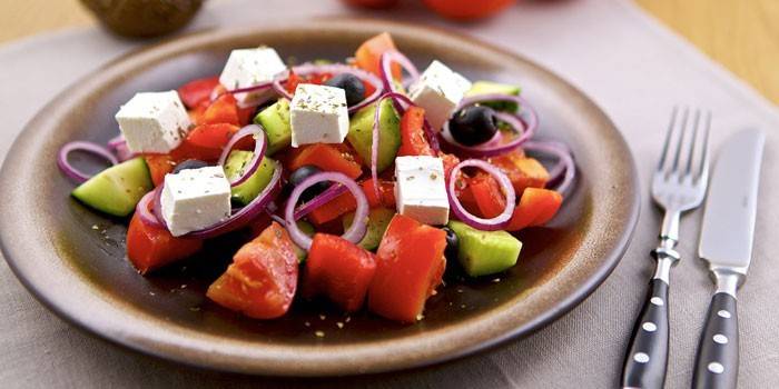 Salada em um prato