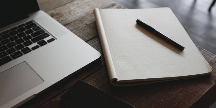 Caderno, caderno e caneta