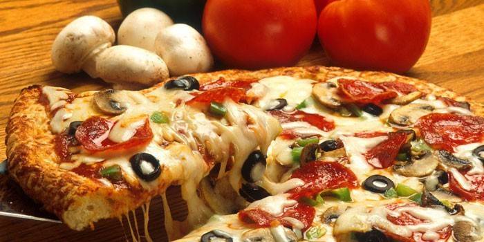Pizza caseira pronta