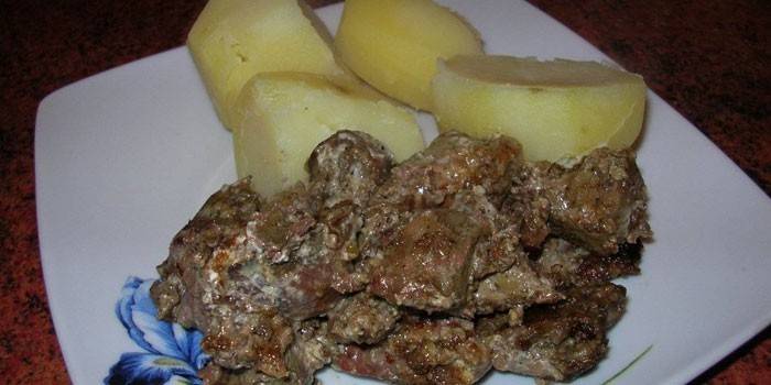 Crema agria de pavo con papas
