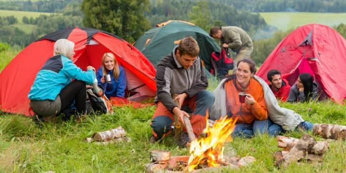 Camping z przyjaciółmi