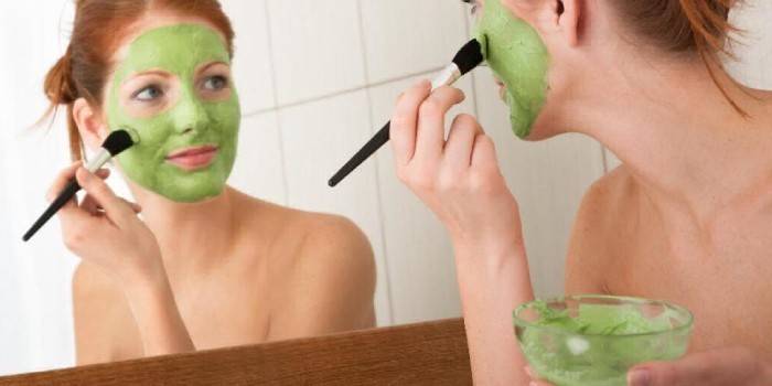 Máscara facial com alga marinha