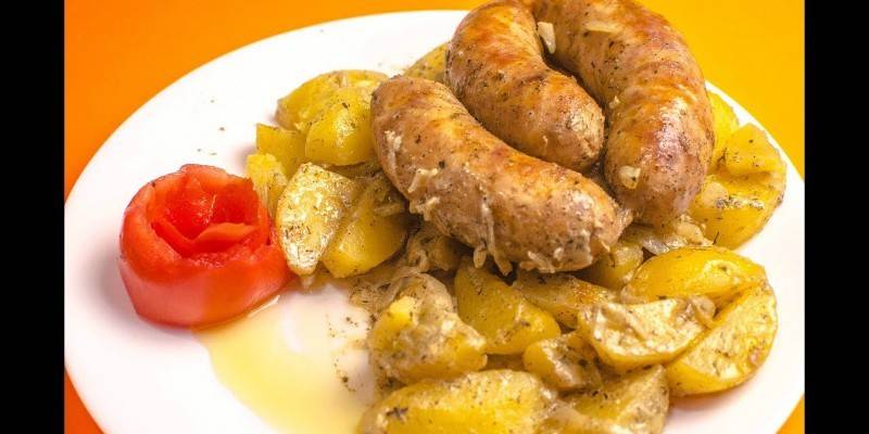 Salsichas com batatas