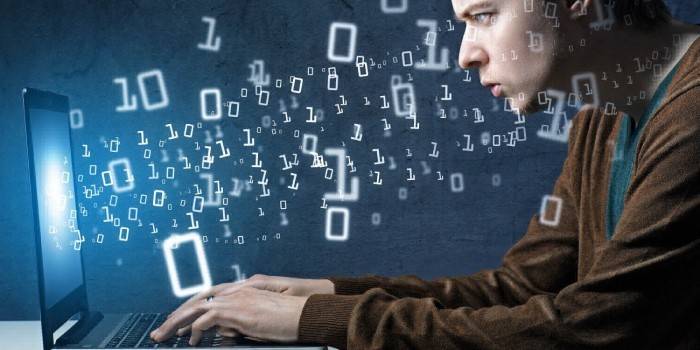 O cara no computador