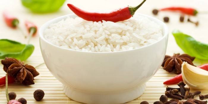 Arroz hervido y especias