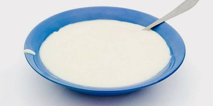 Prato de mingau de semolina