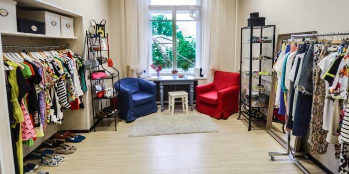 Showroom de ropa y calzado.