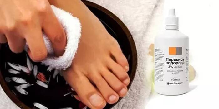 Banho de pés e peróxido de hidrogênio