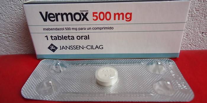 Pacote de pílulas Vermox