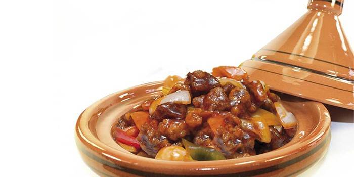 Ensopado de legumes em tajine