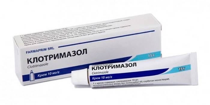 Crema de clotrimazol en el envase