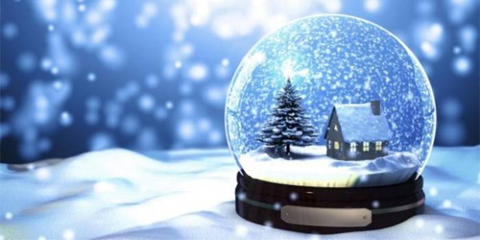 Christmas ball ze śniegiem w środku
