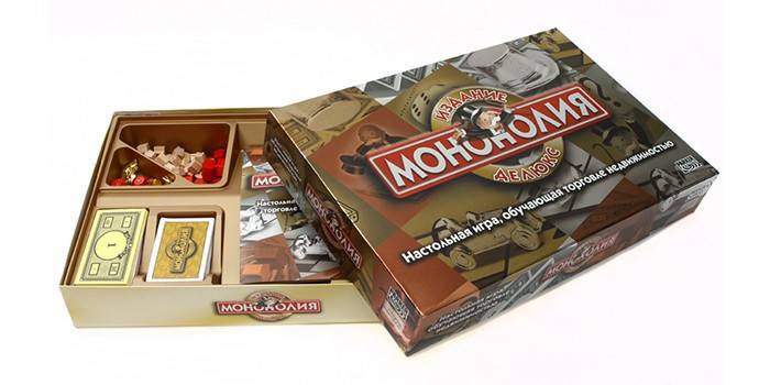 Box s doskovou hrou Monopoly Deluxe