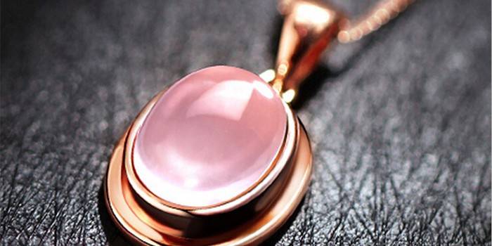Colgante de oro rosa de cuarzo